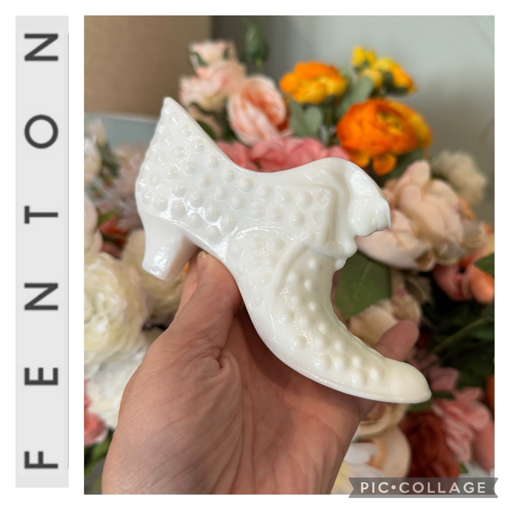 🦋Adorable Vintage Fenton White Hob Nail Milk Glass Decorative Shoe w/ Cat Head🦋